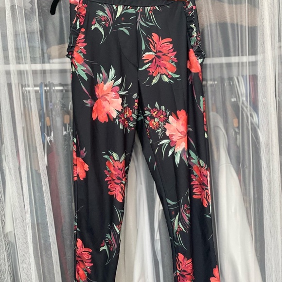 Slim Floral professional trousers with pockets and ruffled ankles - Picture 3 of 4
